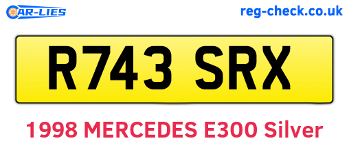 R743SRX are the vehicle registration plates.