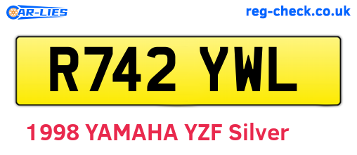 R742YWL are the vehicle registration plates.