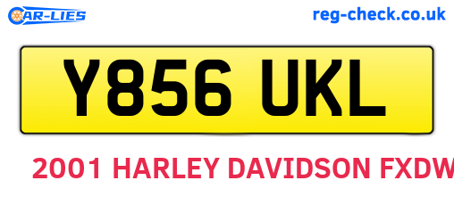 Y856UKL are the vehicle registration plates.