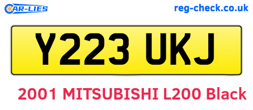 Y223UKJ are the vehicle registration plates.