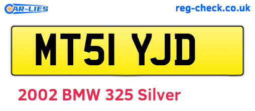 MT51YJD are the vehicle registration plates.