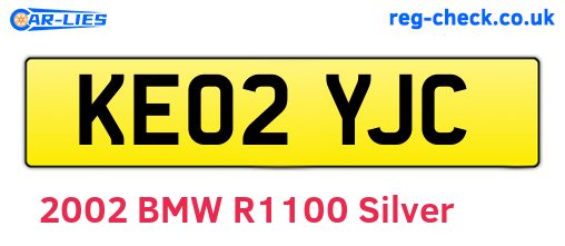 KE02YJC are the vehicle registration plates.