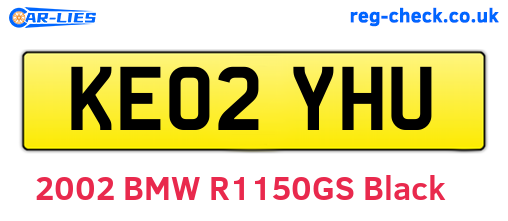 KE02YHU are the vehicle registration plates.