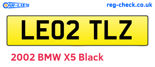 LE02TLZ are the vehicle registration plates.
