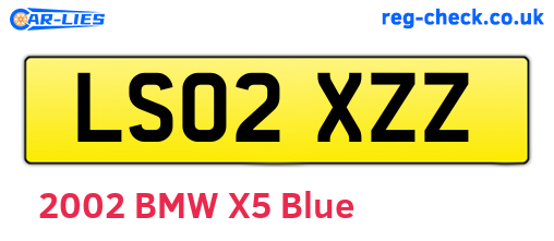 LS02XZZ are the vehicle registration plates.