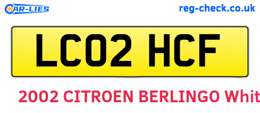 LC02HCF are the vehicle registration plates.