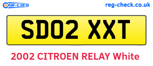 SD02XXT are the vehicle registration plates.
