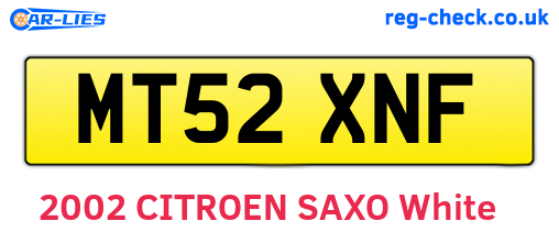 MT52XNF are the vehicle registration plates.