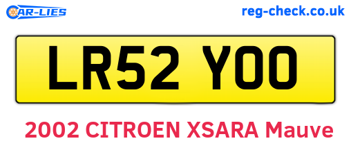 LR52YOO are the vehicle registration plates.