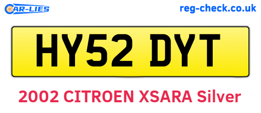 HY52DYT are the vehicle registration plates.