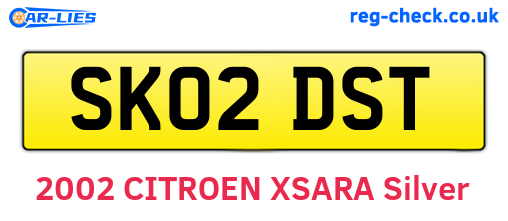 SK02DST are the vehicle registration plates.