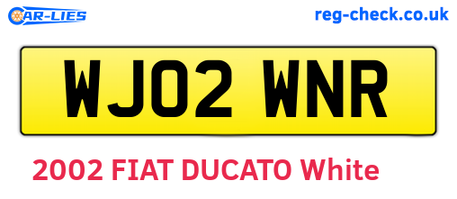 WJ02WNR are the vehicle registration plates.