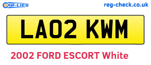 LA02KWM are the vehicle registration plates.