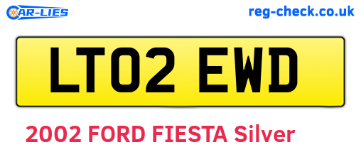 LT02EWD are the vehicle registration plates.