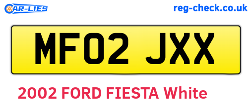 MF02JXX are the vehicle registration plates.