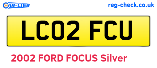 LC02FCU are the vehicle registration plates.
