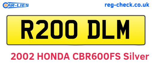 R200DLM are the vehicle registration plates.