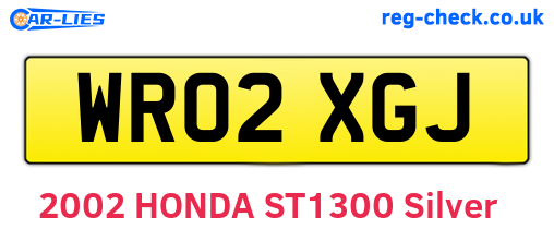 WR02XGJ are the vehicle registration plates.