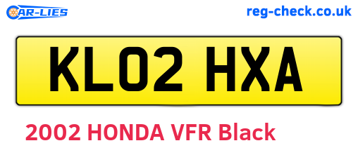 KL02HXA are the vehicle registration plates.