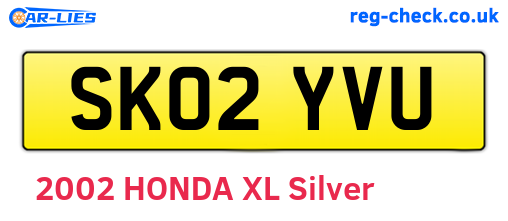 SK02YVU are the vehicle registration plates.