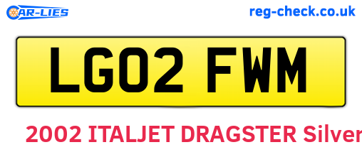 LG02FWM are the vehicle registration plates.