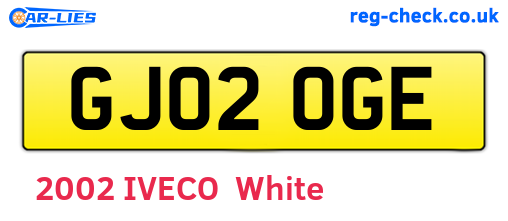 GJ02OGE are the vehicle registration plates.
