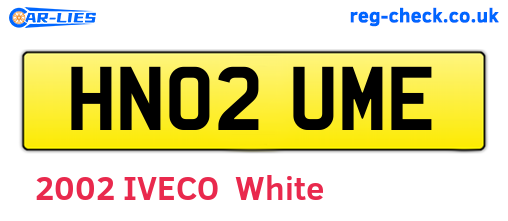 HN02UME are the vehicle registration plates.