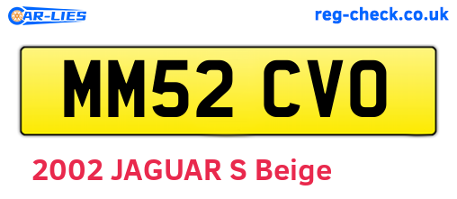 MM52CVO are the vehicle registration plates.