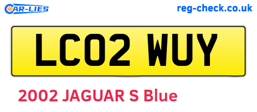 LC02WUY are the vehicle registration plates.