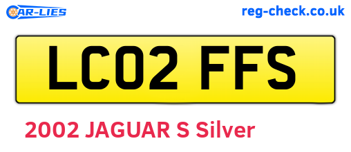 LC02FFS are the vehicle registration plates.