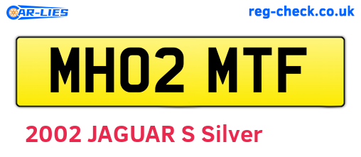 MH02MTF are the vehicle registration plates.