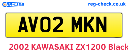 AV02MKN are the vehicle registration plates.