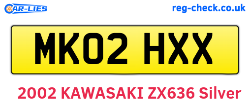 MK02HXX are the vehicle registration plates.