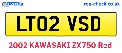 LT02VSD are the vehicle registration plates.