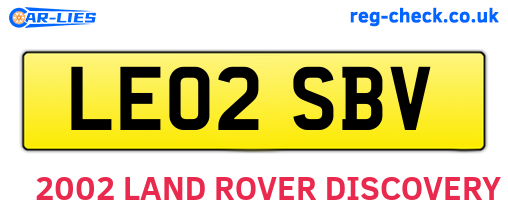 LE02SBV are the vehicle registration plates.