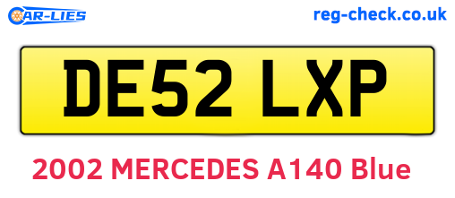 DE52LXP are the vehicle registration plates.