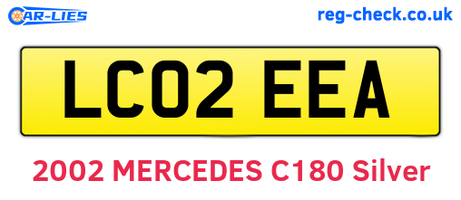 LC02EEA are the vehicle registration plates.