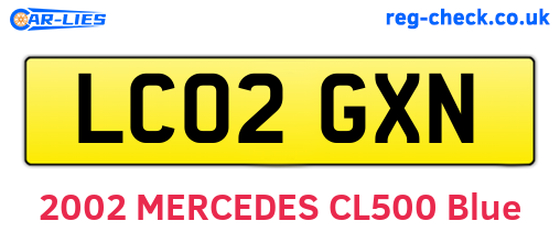 LC02GXN are the vehicle registration plates.