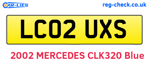 LC02UXS are the vehicle registration plates.
