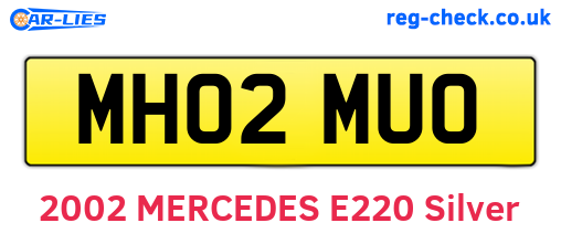 MH02MUO are the vehicle registration plates.