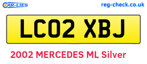 LC02XBJ are the vehicle registration plates.