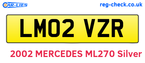 LM02VZR are the vehicle registration plates.