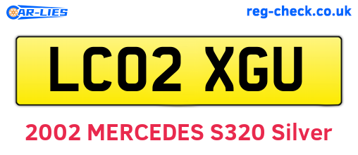 LC02XGU are the vehicle registration plates.