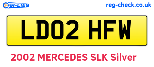 LD02HFW are the vehicle registration plates.