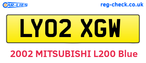 LY02XGW are the vehicle registration plates.