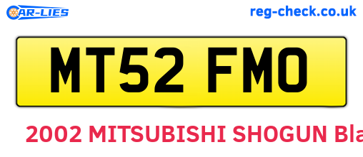 MT52FMO are the vehicle registration plates.