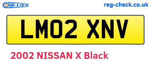 LM02XNV are the vehicle registration plates.