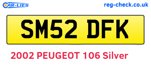 SM52DFK are the vehicle registration plates.