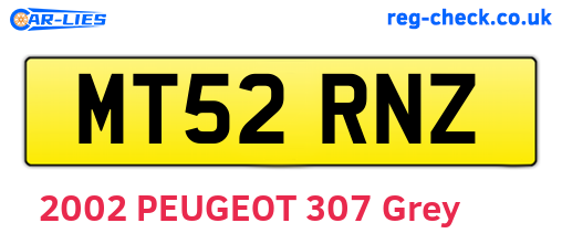 MT52RNZ are the vehicle registration plates.