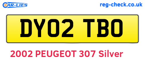 DY02TBO are the vehicle registration plates.